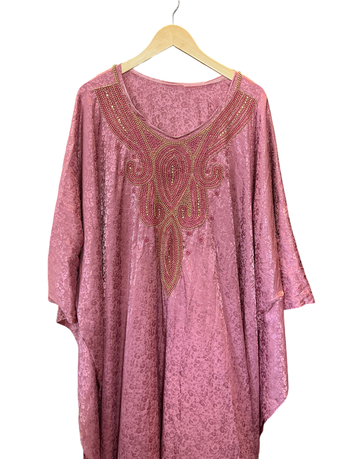 Modify Thrift mauve pink jacquard kaftan with intricate gold and rose beaded neckline and flowing kimono sleeves.