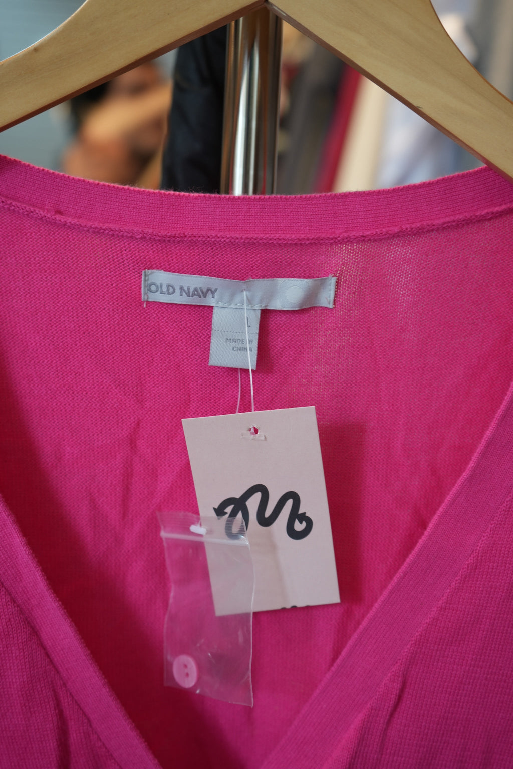 Old Navy Bright Pink Cropped V-Neck Button-Up Cardigan