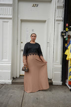 Black & Tan Two-Tone Lace Trim Satin Abaya